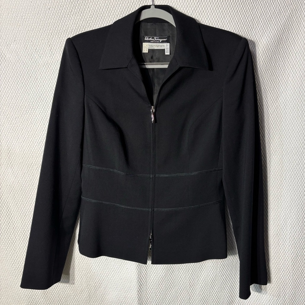 Salvatore Ferragamo Sz 8 Black Zip-Front Tailored Lined 97% Wool Blazer Jacket